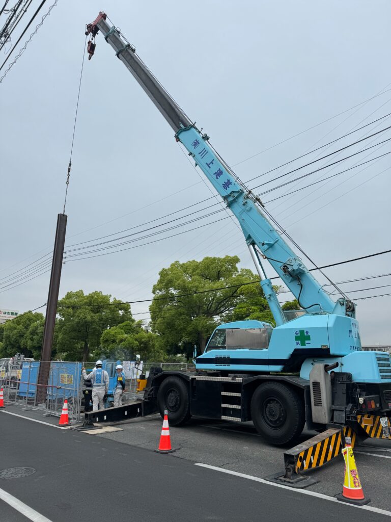 推進用立坑（25ｔラフター　サイレントパイラーＦ－１０１　ＳＰ－３　8.5ｍ　54枚）